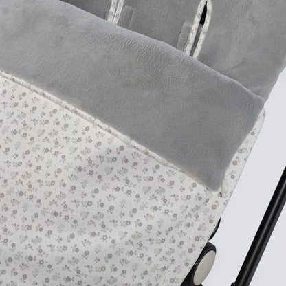 Saco silla invierno Little Bloom Flores Gris – Pasito a pasito