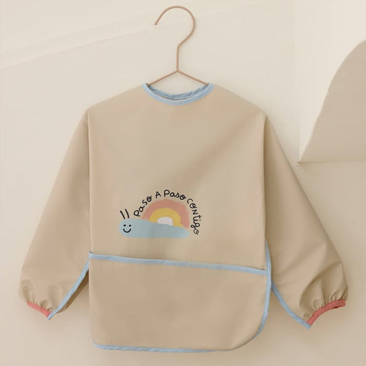 Babero impermeable con mangas Almendra - Mayoral