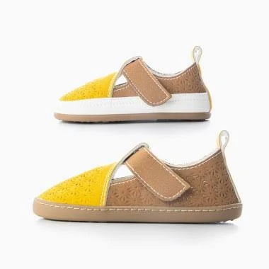 Sandalias Paulitos Troquelados Mustard - Baby Lobitos