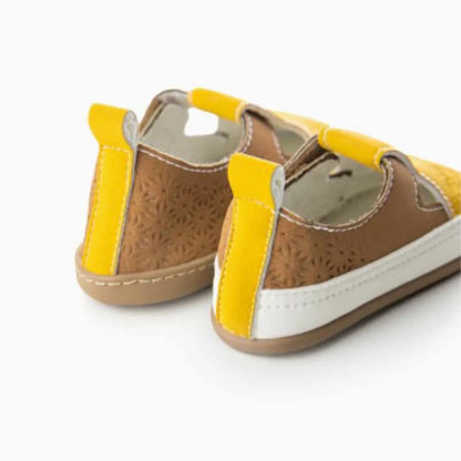 Sandalias Paulitos Troquelados Mustard - Baby Lobitos